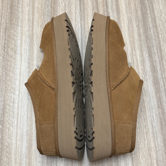 UGG Bea Mary Jane Slippers size women’s 12 - Picture 7 of 16